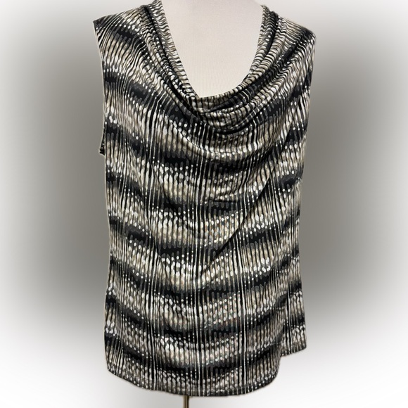 Stretch Sleeveless Pullover Blouse - Picture 1 of 4